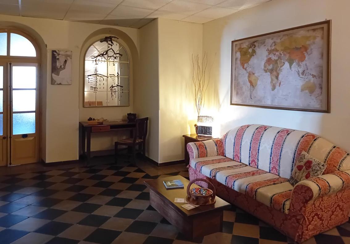 Camere Del Re Tarquinia Bagian luar foto