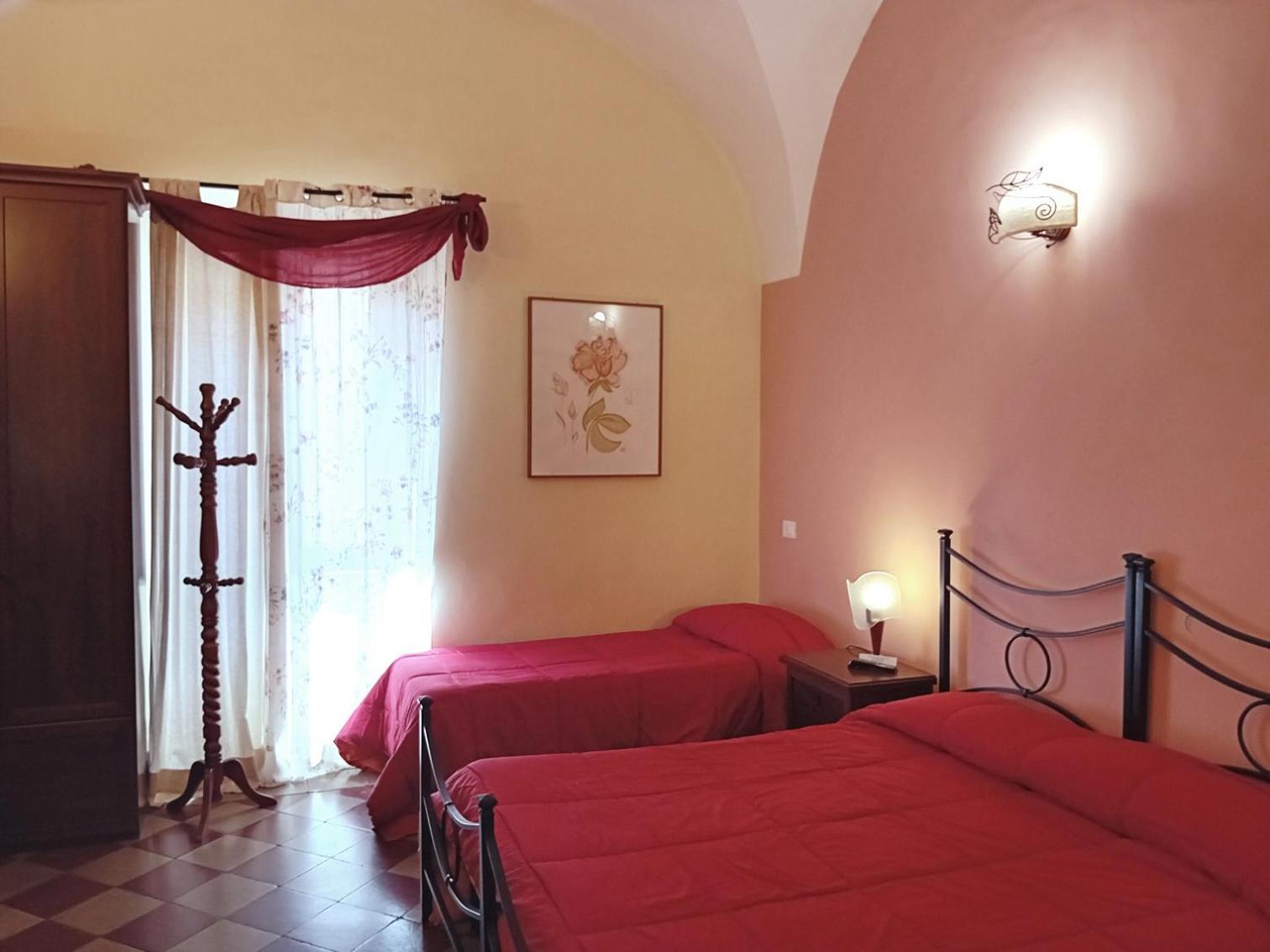 Camere Del Re Tarquinia Bagian luar foto