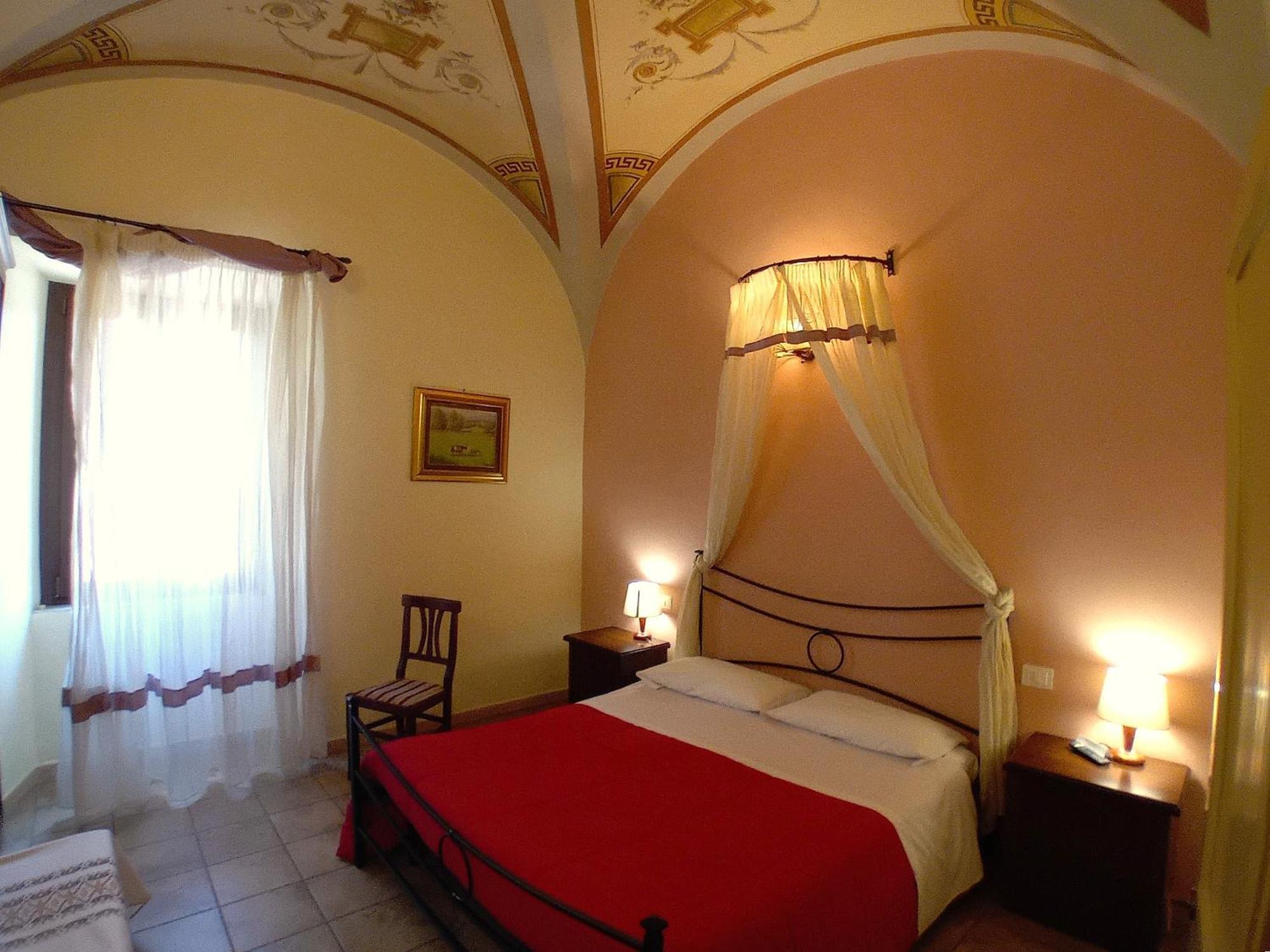 Camere Del Re Tarquinia Bagian luar foto